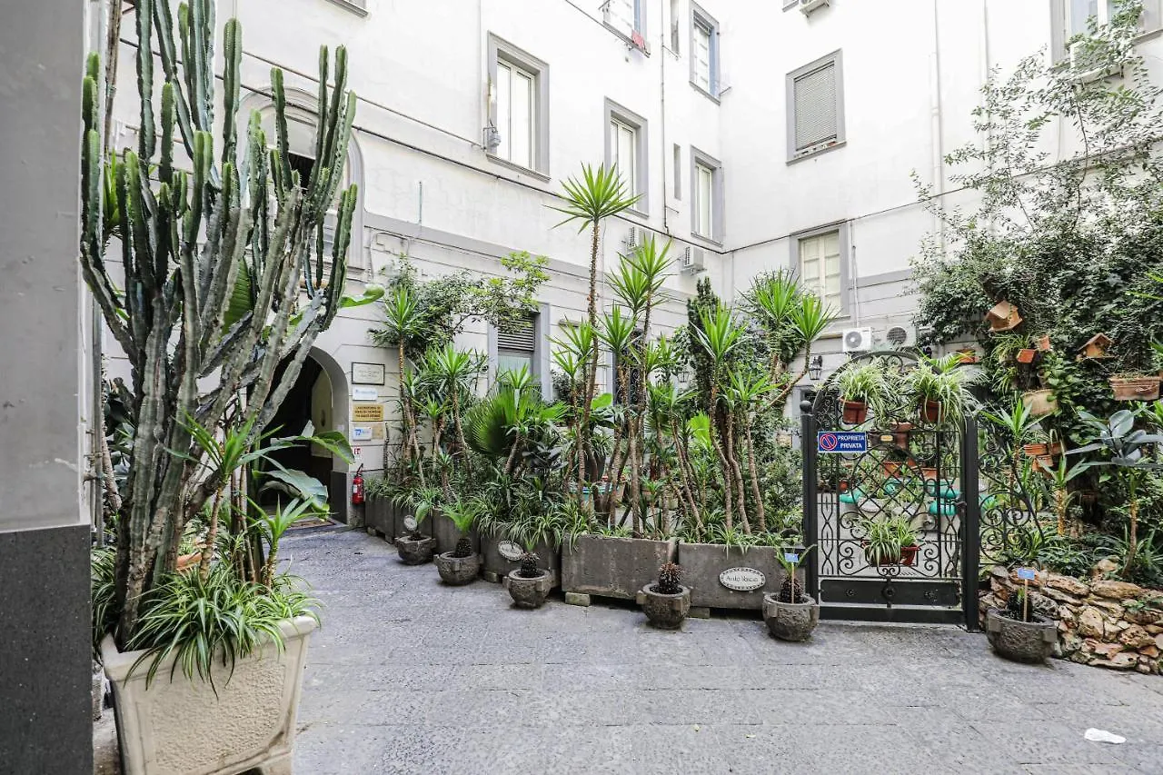 Sanfelice 33 Luxury Suites Neapol